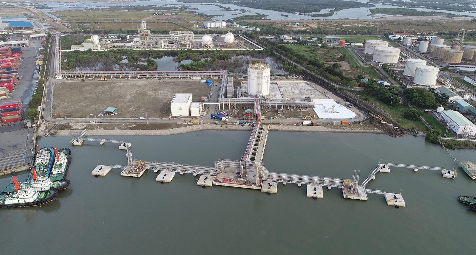 Fighting time and tide to capture a 5-hectare coastal construction site in 3D